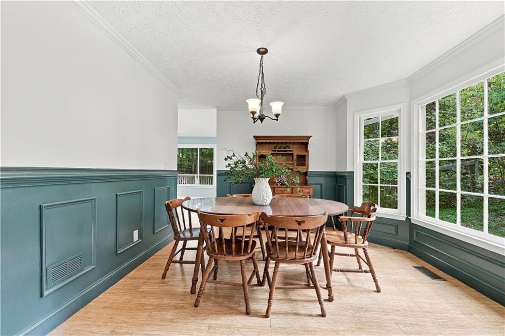 3 bedroom, 2 bathroom, 2,677 sq ft single family residence for sale at 210 Crabapple Lane, Powder Springs, GA 30127 — photo 10