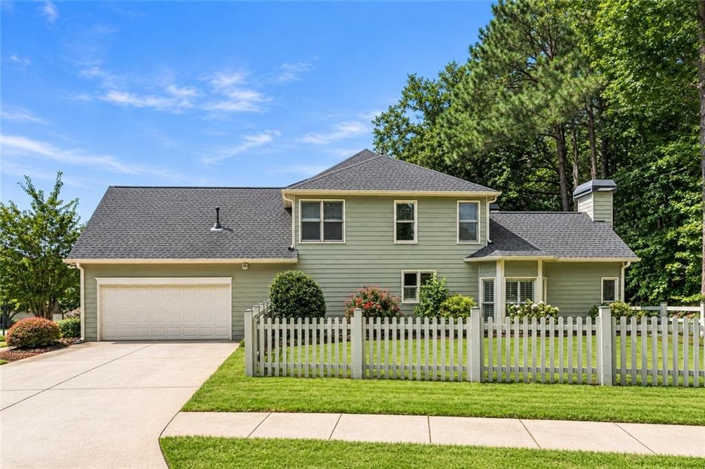 4 bedroom, 4 bathroom, 3,183 sq ft single family residence for sale at 1749 Glen Echo Way, Marietta, GA 30062 — photo 4