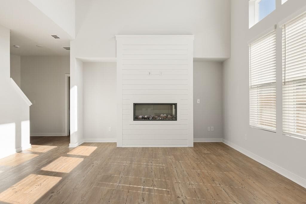 5 bedroom, 4 bathroom, 3,403 sq ft single family residence for sale at 5614 Rosehall Place, South Fulton, GA 30349 — photo 8