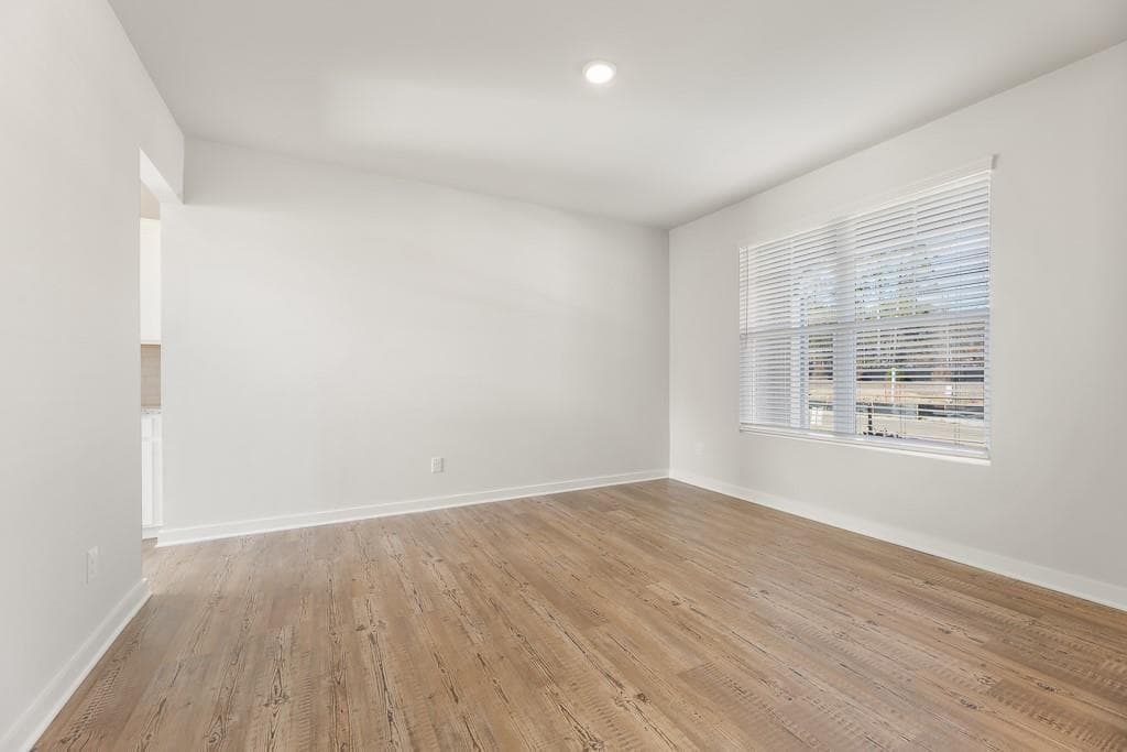 5 bedroom, 4 bathroom, 3,403 sq ft single family residence for sale at 5614 Rosehall Place, South Fulton, GA 30349 — photo 10