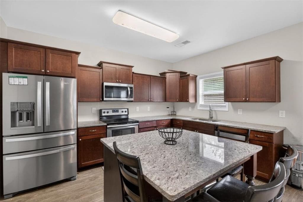 4 bedroom, 3 bathroom, 2,193 sq ft single family residence for sale at 338 Springwater Way, Bremen, GA 30110 — photo 5