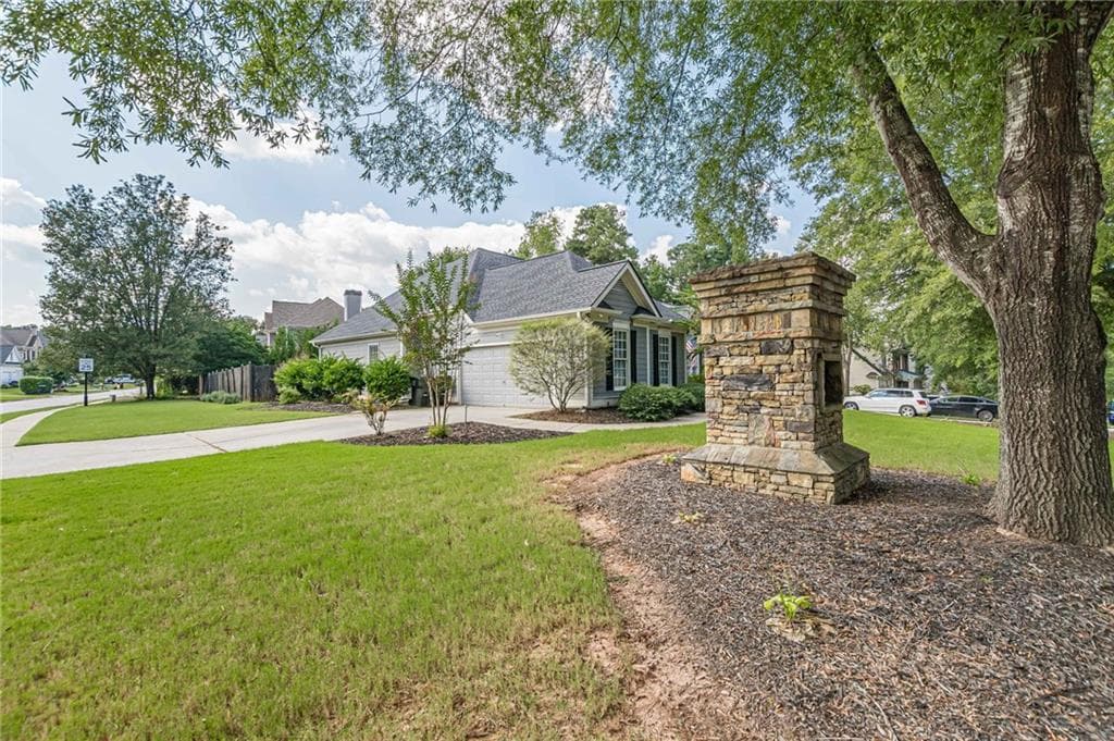 3 bedroom, 2 bathroom, 2,037 sq ft single family residence for sale at 22 Riverwood Glen, Dallas, GA 30157 — photo 5