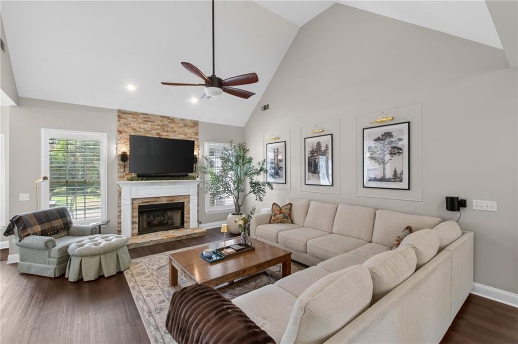 3 bedroom, 2 bathroom, 2,037 sq ft single family residence for sale at 22 Riverwood Glen, Dallas, GA 30157 — photo 4