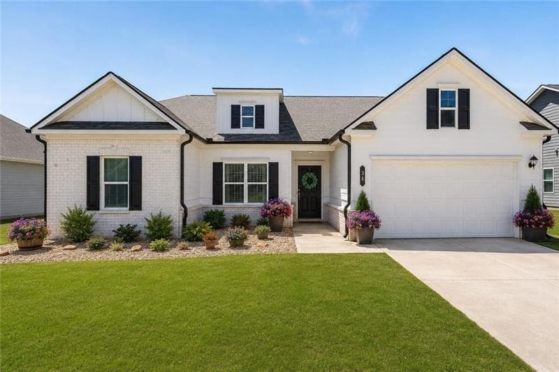 3 bedroom, 3 bathroom, 2,014 sq ft single family residence for sale at 31 Westover Road, Cartersville, GA 30120