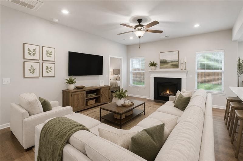 3 bedroom, 3 bathroom, 2,014 sq ft single family residence for sale at 31 Westover Road, Cartersville, GA 30120 — photo 4