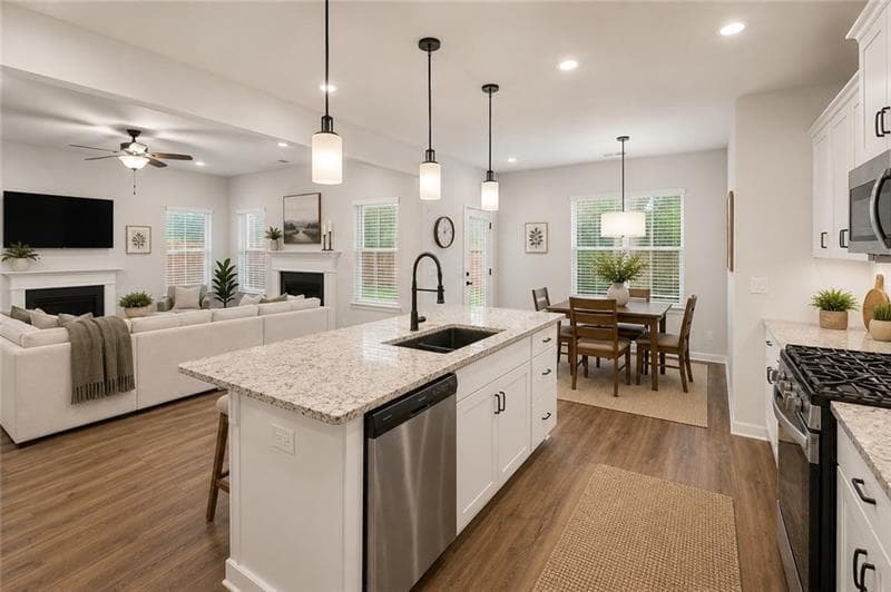 3 bedroom, 3 bathroom, 2,014 sq ft single family residence for sale at 31 Westover Road, Cartersville, GA 30120 — photo 8