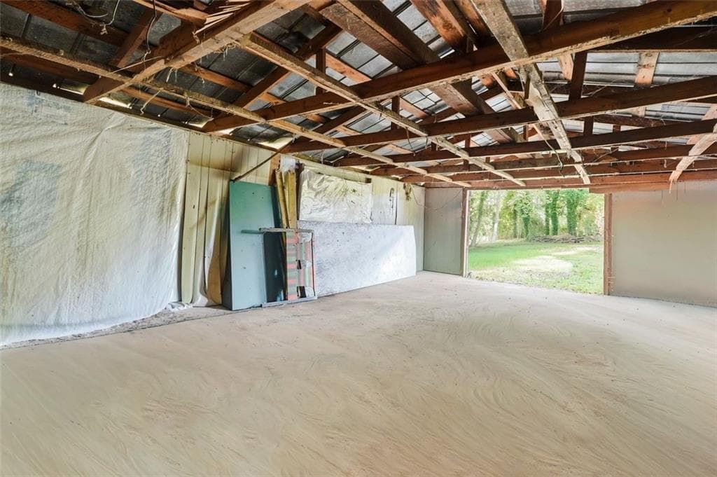 4 bedroom, 1 bathroom, 1,290 sq ft single family residence for sale at 5884 Rockbridge Road, Stone Mountain, GA 30087 — photo 9