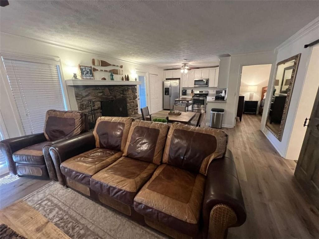 2 bedroom, 2 bathroom, 858 sq ft condominium for sale at 9010 Prestige Lane 3, Gainesville, GA 30506 — photo 8