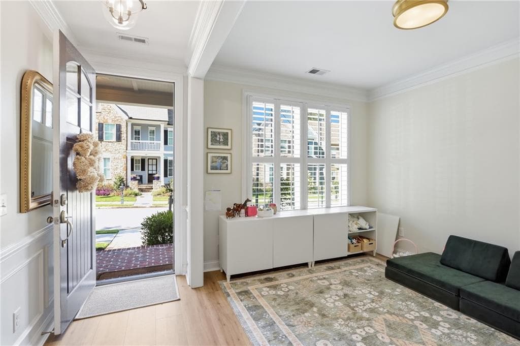 3 bedroom, 3 bathroom, 2,430 sq ft single family residence for sale at 256 Avery Street, Marietta, GA 30060 — photo 3