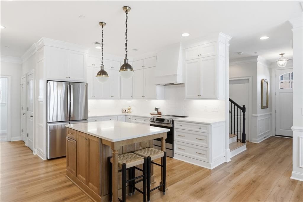 3 bedroom, 3 bathroom, 2,430 sq ft single family residence for sale at 256 Avery Street, Marietta, GA 30060 — photo 9