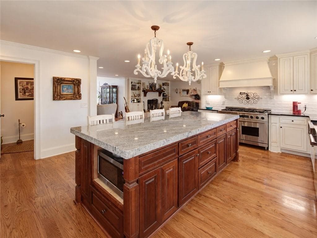 7 bedroom, 7 bathroom, 7,000 sq ft single family residence for sale at 3000 Dawsonville Highway, Gainesville, GA 30506 — photo 9