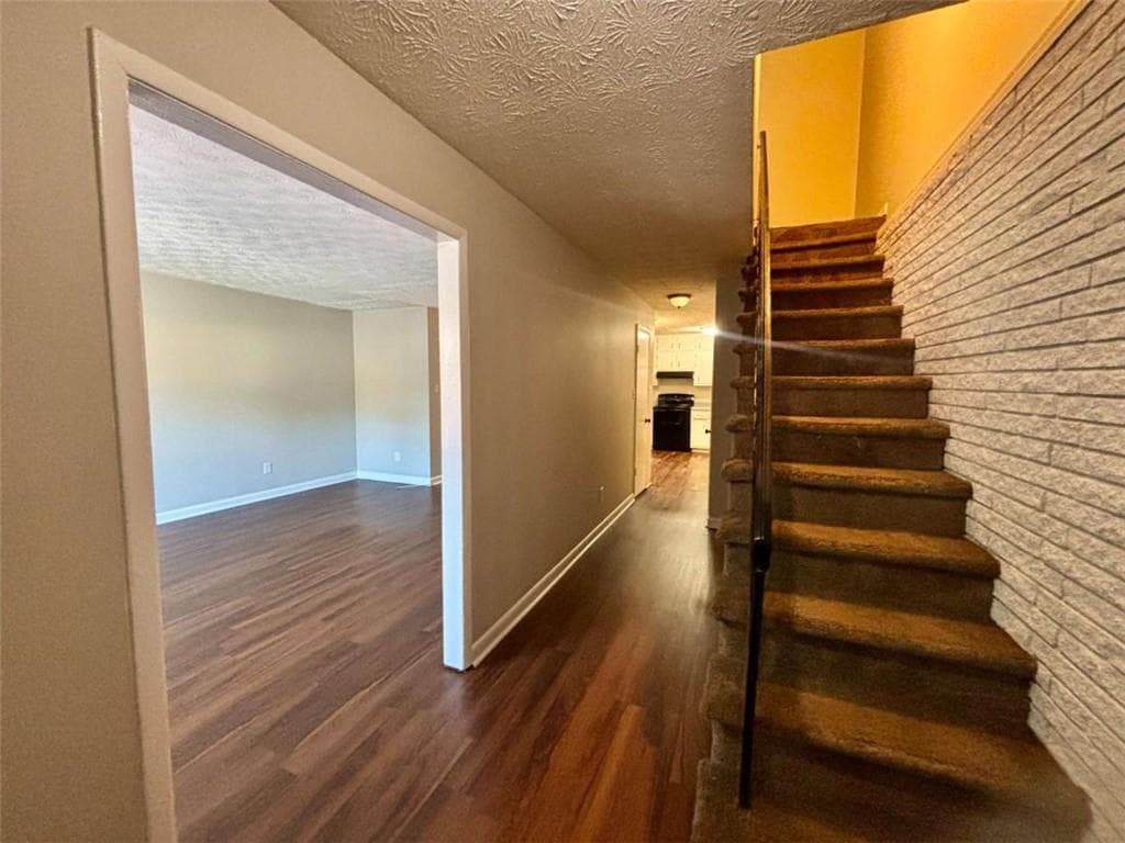 3 bedroom, 3 bathroom townhouse for rent at 3198 Washington Road 19, East Point, GA 30344 for $1,600 a month — photo 2