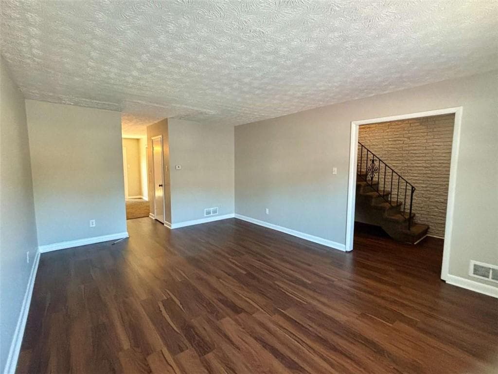 3 bedroom, 3 bathroom townhouse for rent at 3198 Washington Road 19, East Point, GA 30344 for $1,600 a month — photo 4
