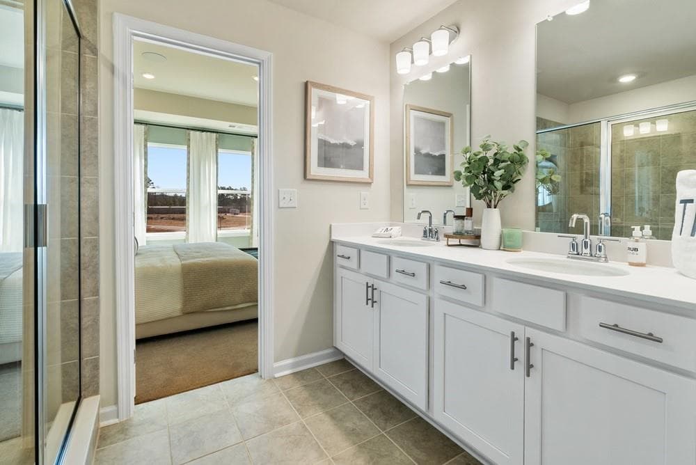 3 bedroom, 4 bathroom, 1,967 sq ft townhouse for sale at 6120 Wayburn Street, Tucker, GA 30084 — photo 4
