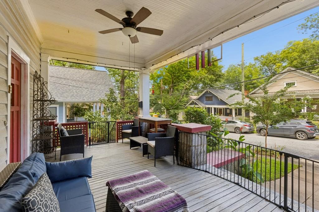 2 bedroom, 2 bathroom, 1,649 sq ft single family residence for sale at 424 Euclid Terrace, Atlanta, GA 30307 — photo 2