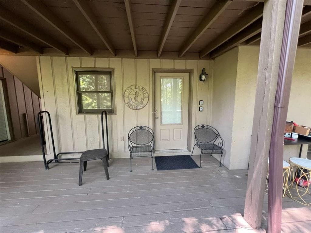2 bedroom, 2 bathroom, 898 sq ft condominium for sale at 9010 B-1 Prestige Lane 1, Gainesville, GA 30506 — photo 2