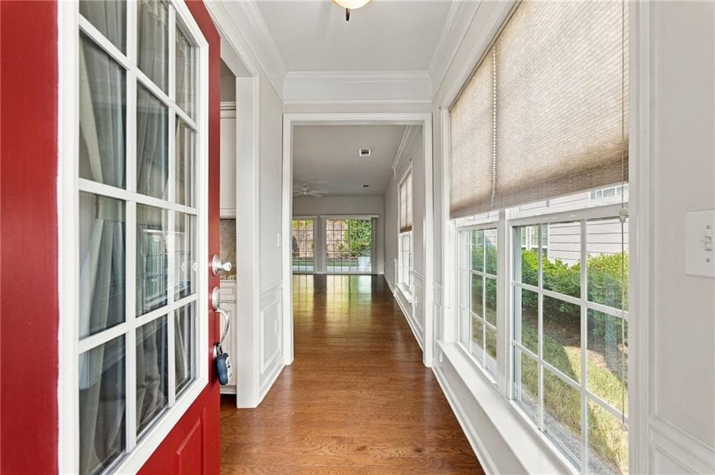 2 bedroom, 2 bathroom, 1,388 sq ft single family residence for sale at 6235 Ivy Stone Way, Hoschton, GA 30548 — photo 2