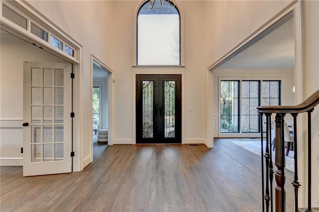5 bedroom, 6 bathroom, 4,914 sq ft single family residence under contract at 805 Longstone Landing, Alpharetta, GA 30022 — photo 3