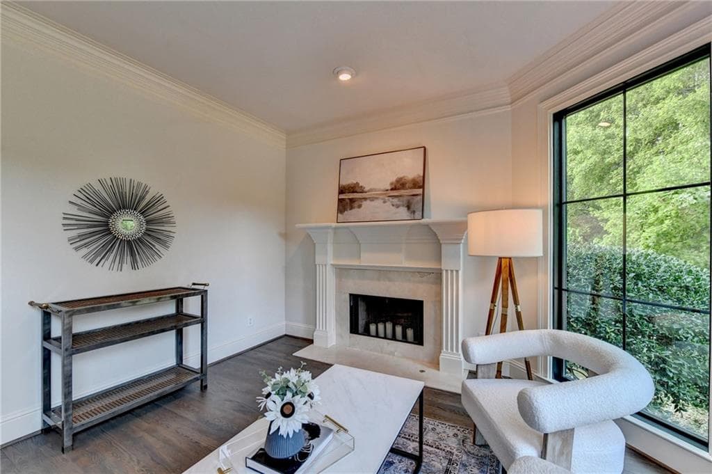 5 bedroom, 6 bathroom, 4,914 sq ft single family residence under contract at 805 Longstone Landing, Alpharetta, GA 30022 — photo 8