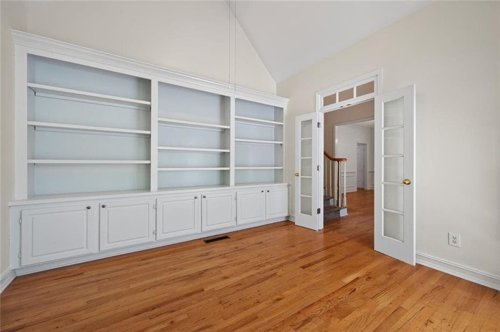 5 bedroom, 5 bathroom, 2,928 sq ft single family residence for sale at 6415 Wenham Court, Cumming, GA 30040 — photo 6