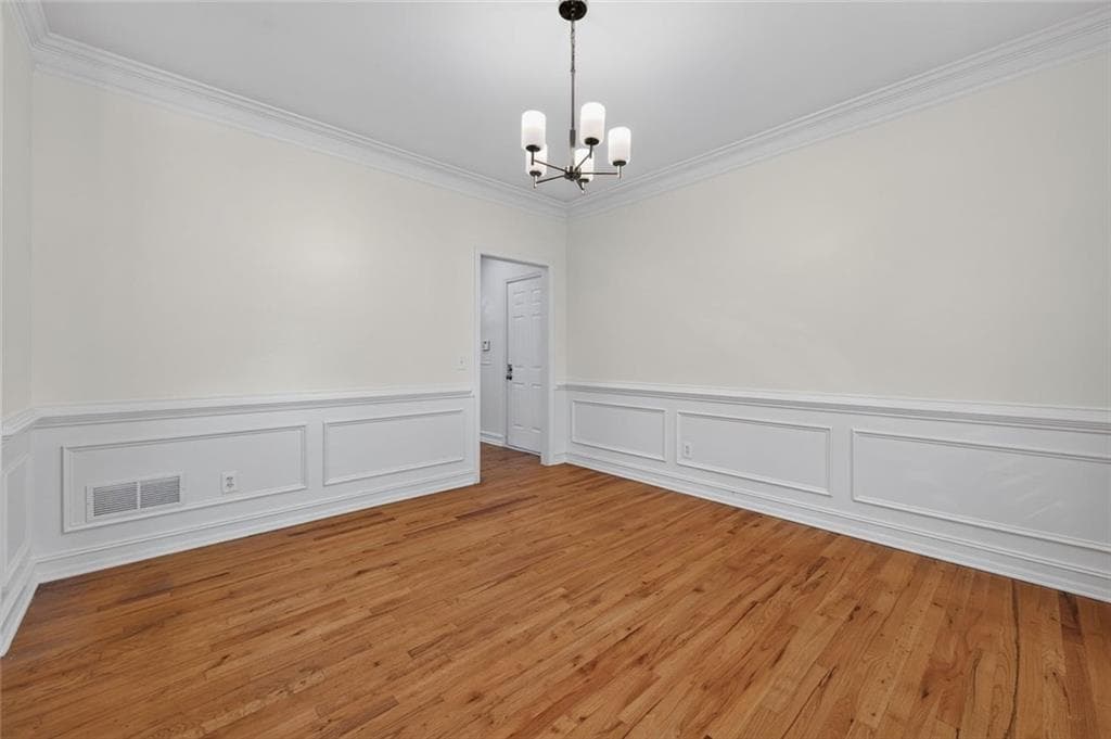 5 bedroom, 5 bathroom, 2,928 sq ft single family residence for sale at 6415 Wenham Court, Cumming, GA 30040 — photo 7