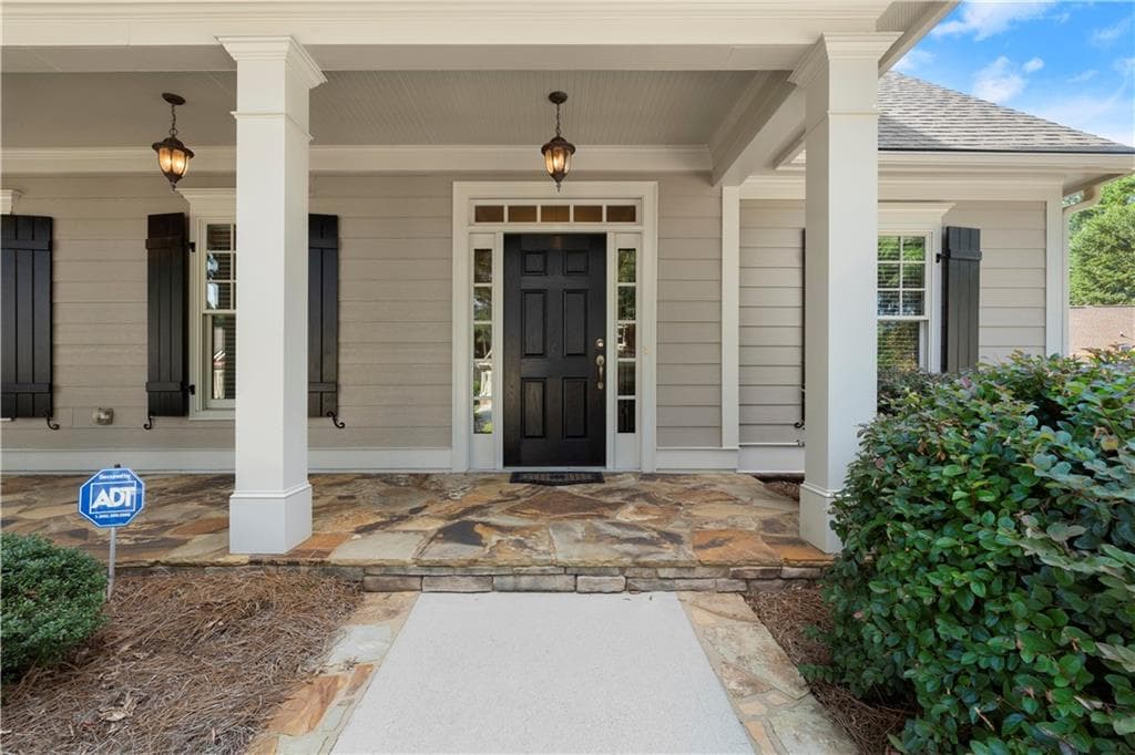 2 bedroom, 2 bathroom, 2,197 sq ft single family residence for sale at 240 Somerset Circle, Woodstock, GA 30189 — photo 5