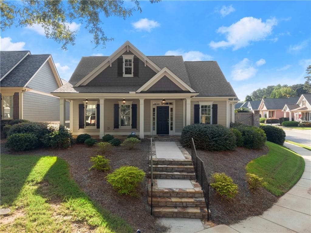 2 bedroom, 2 bathroom, 2,197 sq ft single family residence for sale at 240 Somerset Circle, Woodstock, GA 30189