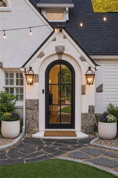 4 bedroom, 3 bathroom, 2,618 sq ft single family residence for sale at 578 Montgomery Ferry Road, Atlanta, GA 30324 — photo 2