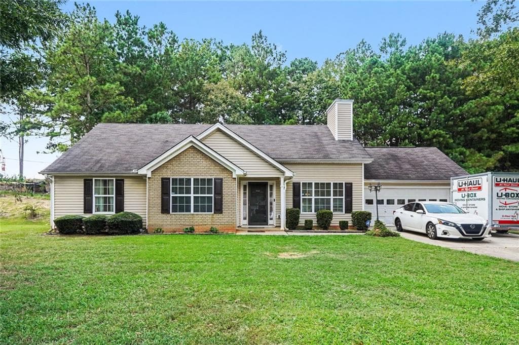 3 bedroom, 2 bathroom, 1,416 sq ft single family residence for sale at 4967 Wolfcreek View, College Park, GA 30349