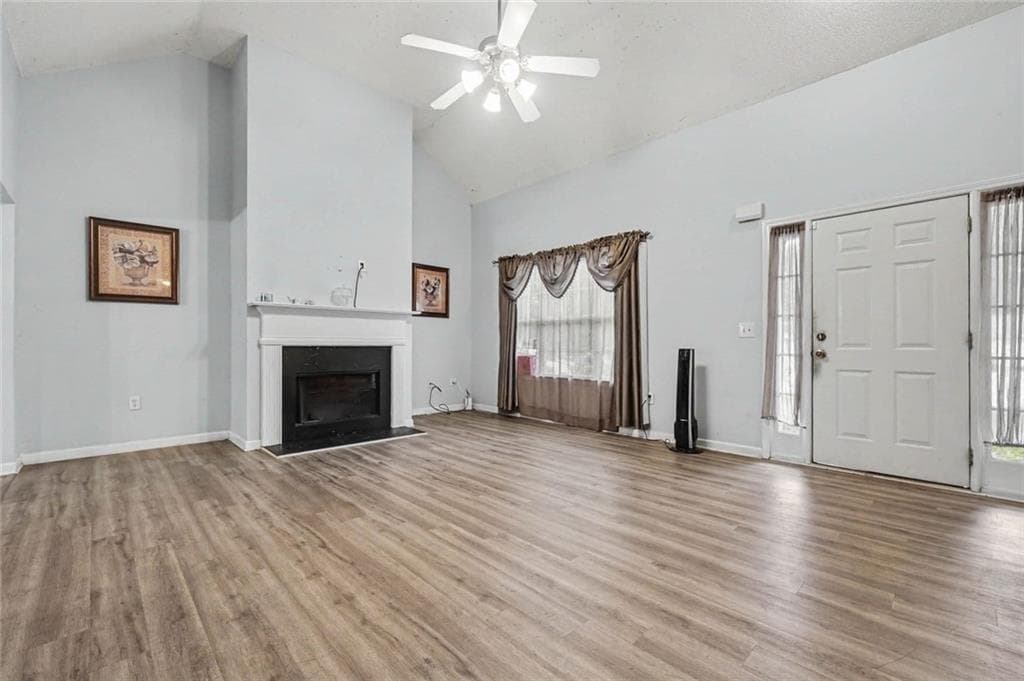 3 bedroom, 2 bathroom, 1,416 sq ft single family residence for sale at 4967 Wolfcreek View, College Park, GA 30349 — photo 3