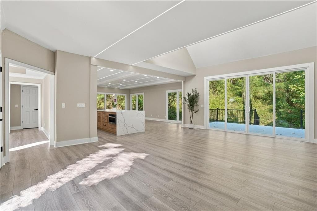 6 bedroom, 4 bathroom, 4,150 sq ft single family residence for sale at 4508 Bankside Court, Marietta, GA 30066 — photo 10