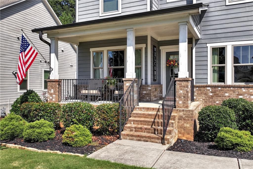 4 bedroom, 3 bathroom, 4,597 sq ft single family residence for sale at 47 Bridgewater Court, Dawsonville, GA 30534 — photo 3