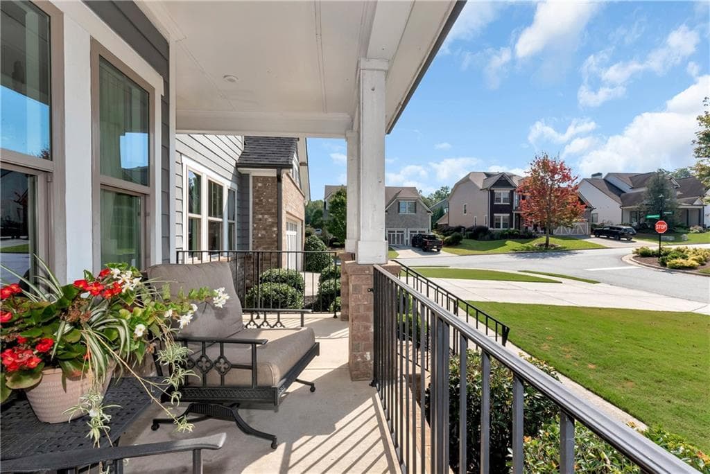 4 bedroom, 3 bathroom, 4,597 sq ft single family residence for sale at 47 Bridgewater Court, Dawsonville, GA 30534 — photo 5