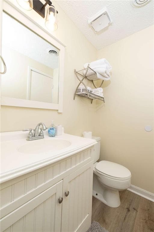 2 bedroom, 2 bathroom, 858 sq ft condominium for sale at 9010 Prestige Lane 2, Gainesville, GA 30506 — photo 6