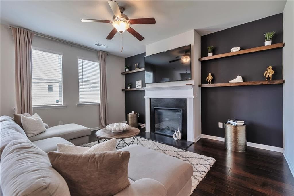 3 bedroom, 3 bathroom, 1,878 sq ft single family residence for sale at 1536 Bassett Street, Stone Mountain, GA 30083 — photo 6