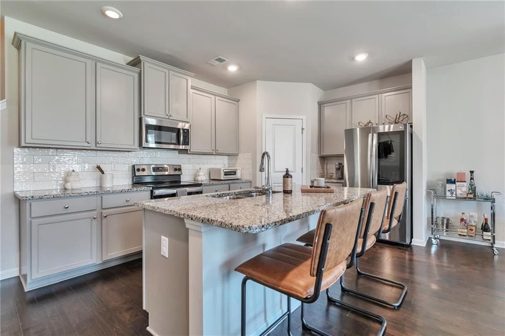 3 bedroom, 3 bathroom, 1,878 sq ft single family residence for sale at 1536 Bassett Street, Stone Mountain, GA 30083 — photo 9