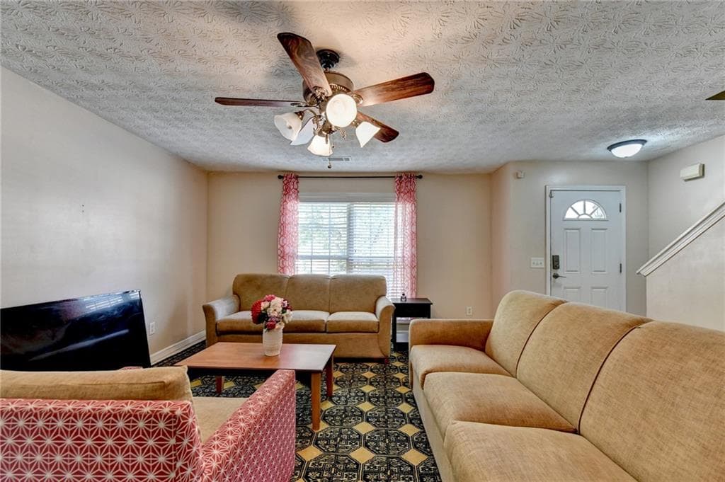 5 bedroom, 4 bathroom, 2,020 sq ft single family residence for sale at 735 Castlebrooke Way, Lawrenceville, GA 30045 — photo 8