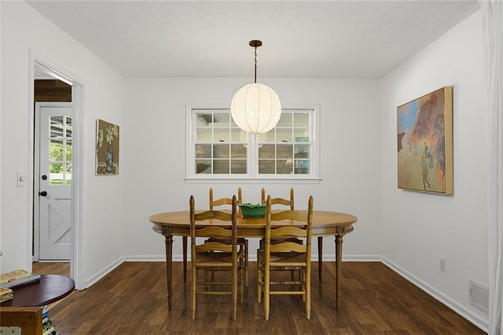 3 bedroom, 2 bathroom, 2,031 sq ft single family residence for sale at 949 Tranquil Drive, Austell, GA 30106 — photo 7