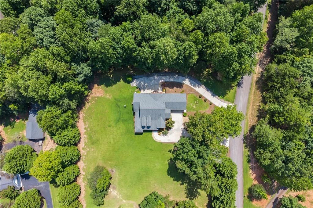 4 bedroom, 3 bathroom, 3,750 sq ft single family residence for sale at 270 Hidden Meadows Road, Cleveland, GA 30528 — photo 9