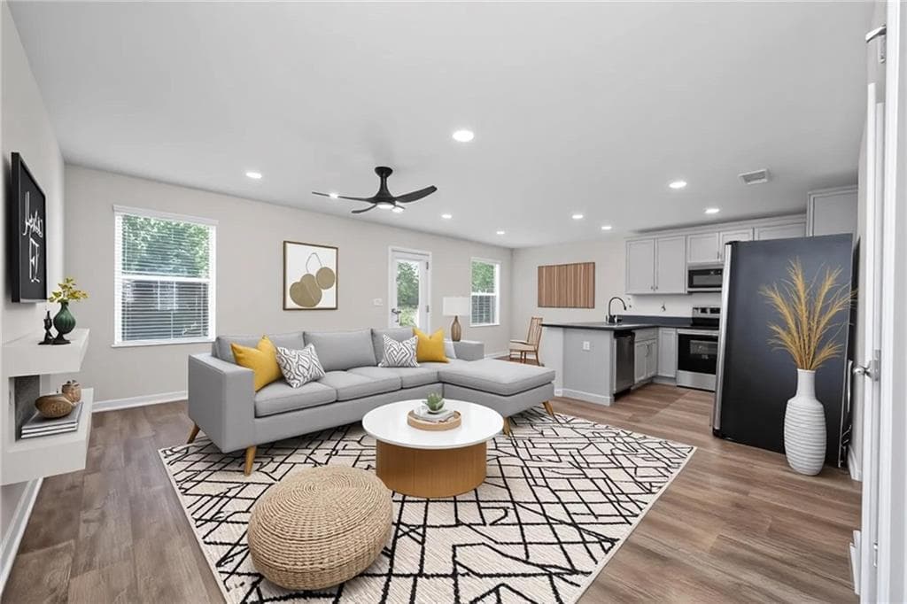 3 bedroom, 3 bathroom, 1,729 sq ft single family residence for sale at 3416 Stonewall Court, Union City, GA 30291 — photo 6