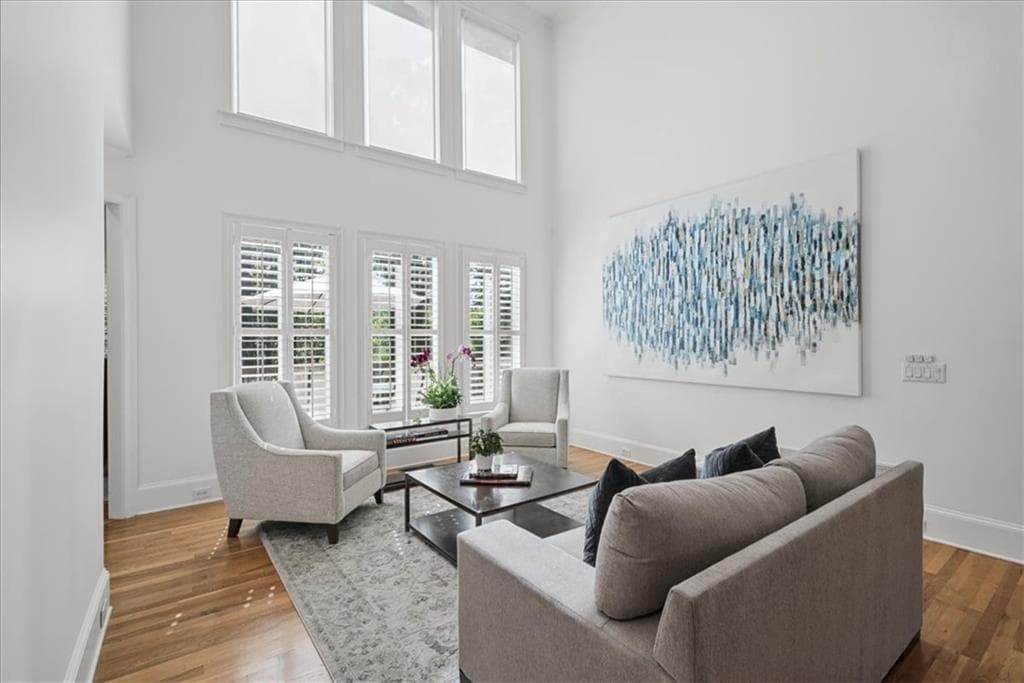 5 bedroom, 5 bathroom, 3,100 sq ft single family residence under contract at 920 Greyfield Place, Sandy Springs, GA 30328 — photo 9