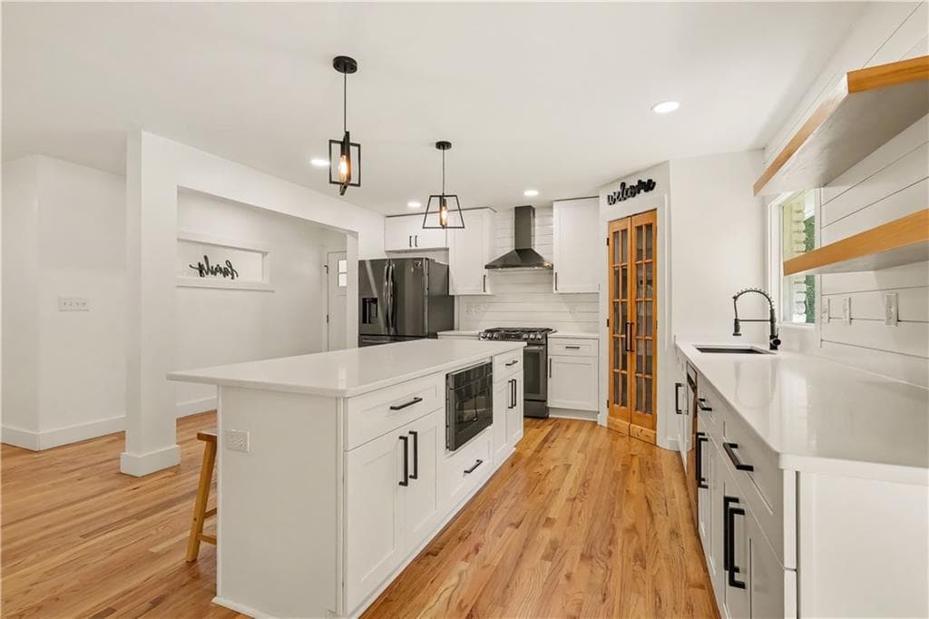 4 bedroom, 3 bathroom, 1,932 sq ft single family residence for sale at 2800 Duke of Gloucester Street, Atlanta, GA 30344 — photo 6