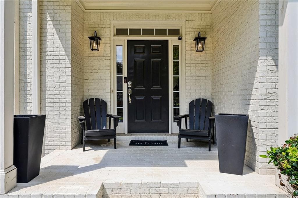 6 bedroom, 4 bathroom, 3,707 sq ft single family residence for sale at 3915 Three Chimneys Lane, Cumming, GA 30041 — photo 2