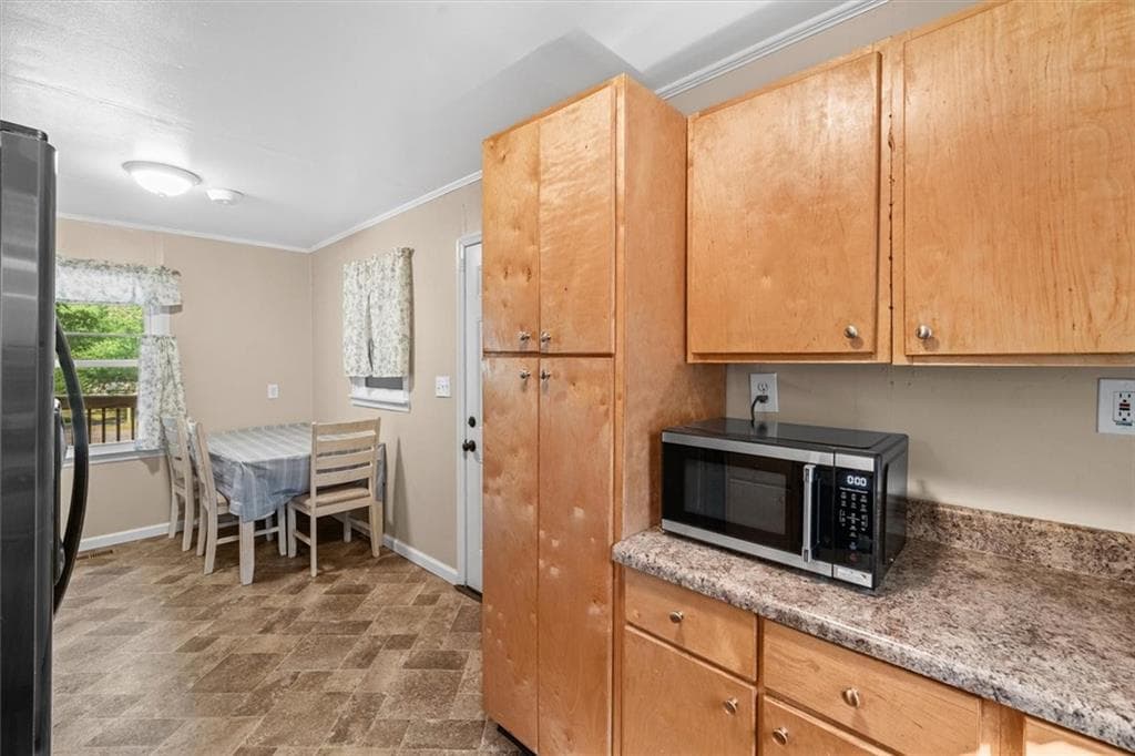 3 bedroom, 1 bathroom, 1,154 sq ft single family residence for sale at 163 Ben Putnam Road, Resaca, GA 30735 — photo 8