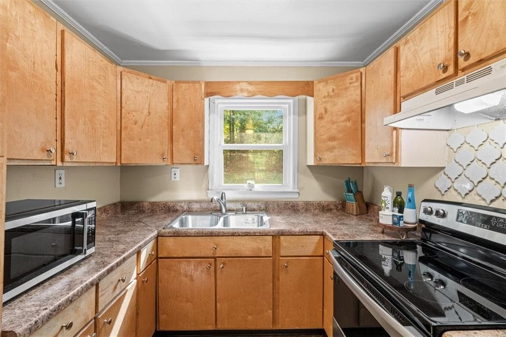 3 bedroom, 1 bathroom, 1,154 sq ft single family residence for sale at 163 Ben Putnam Road, Resaca, GA 30735 — photo 9