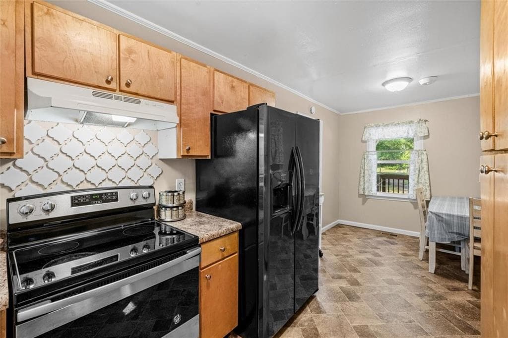 3 bedroom, 1 bathroom, 1,154 sq ft single family residence for sale at 163 Ben Putnam Road, Resaca, GA 30735 — photo 10