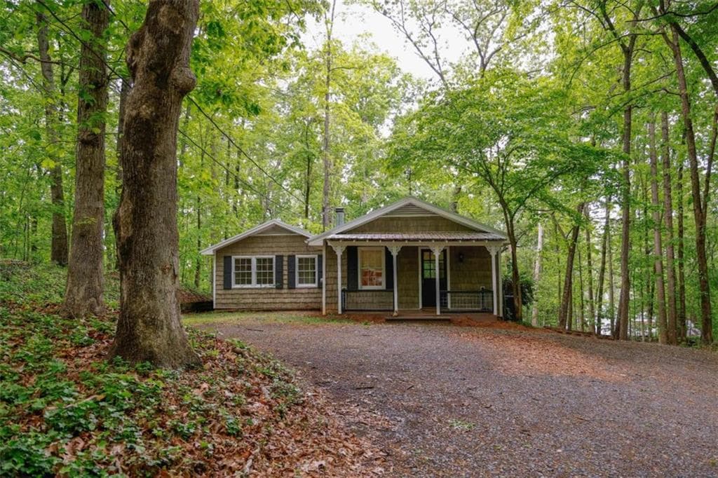 3 bedroom, 2 bathroom, 1,200 sq ft single family residence for sale at 452 Laina Bennett Road, Dawsonville, GA 30534 — photo 3