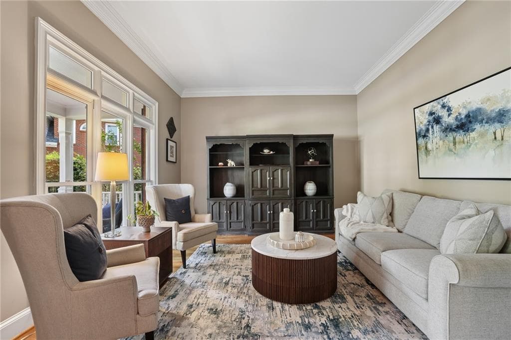6 bedroom, 5 bathroom, 6,440 sq ft single family residence for sale at 465 W Magnolia Circle, Johns Creek, GA 30005 — photo 6