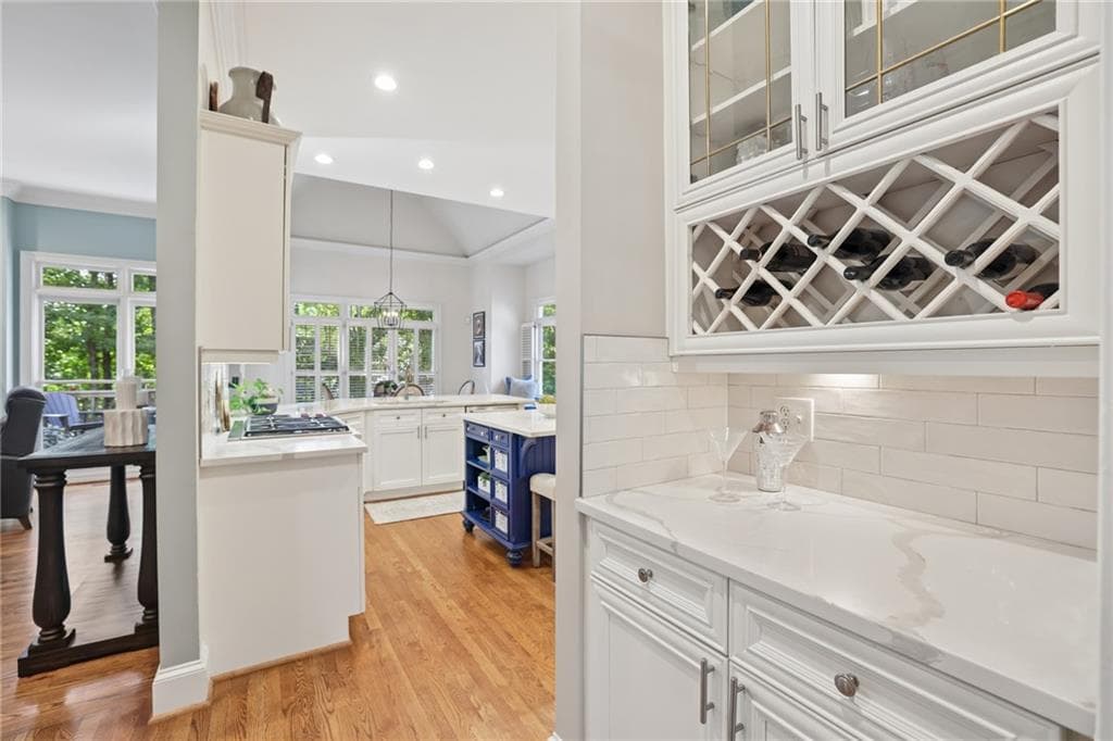 6 bedroom, 5 bathroom, 6,440 sq ft single family residence for sale at 465 W Magnolia Circle, Johns Creek, GA 30005 — photo 8