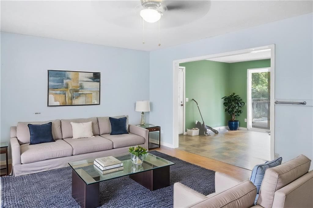 3 bedroom, 2 bathroom, 1,392 sq ft single family residence for sale at 31 Rainwood Circle, Silver Creek, GA 30173 — photo 3